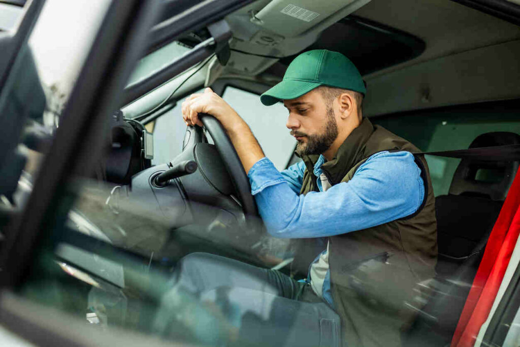 truck driver tired during driving